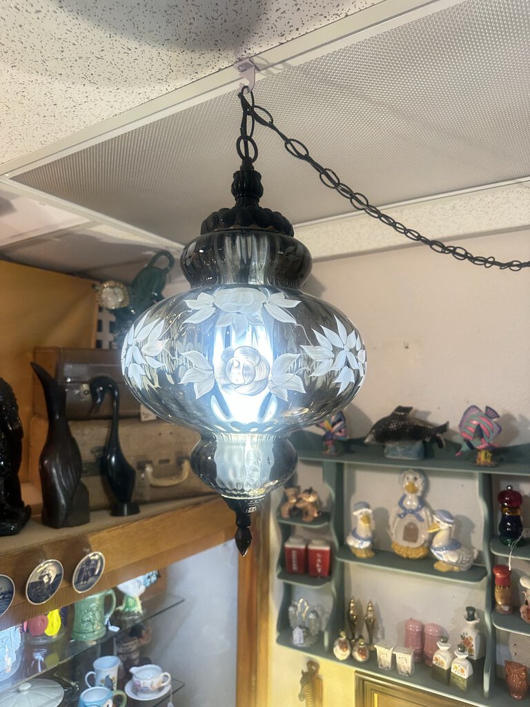 GRAY FROSTED FLOWER SWAG LAMP