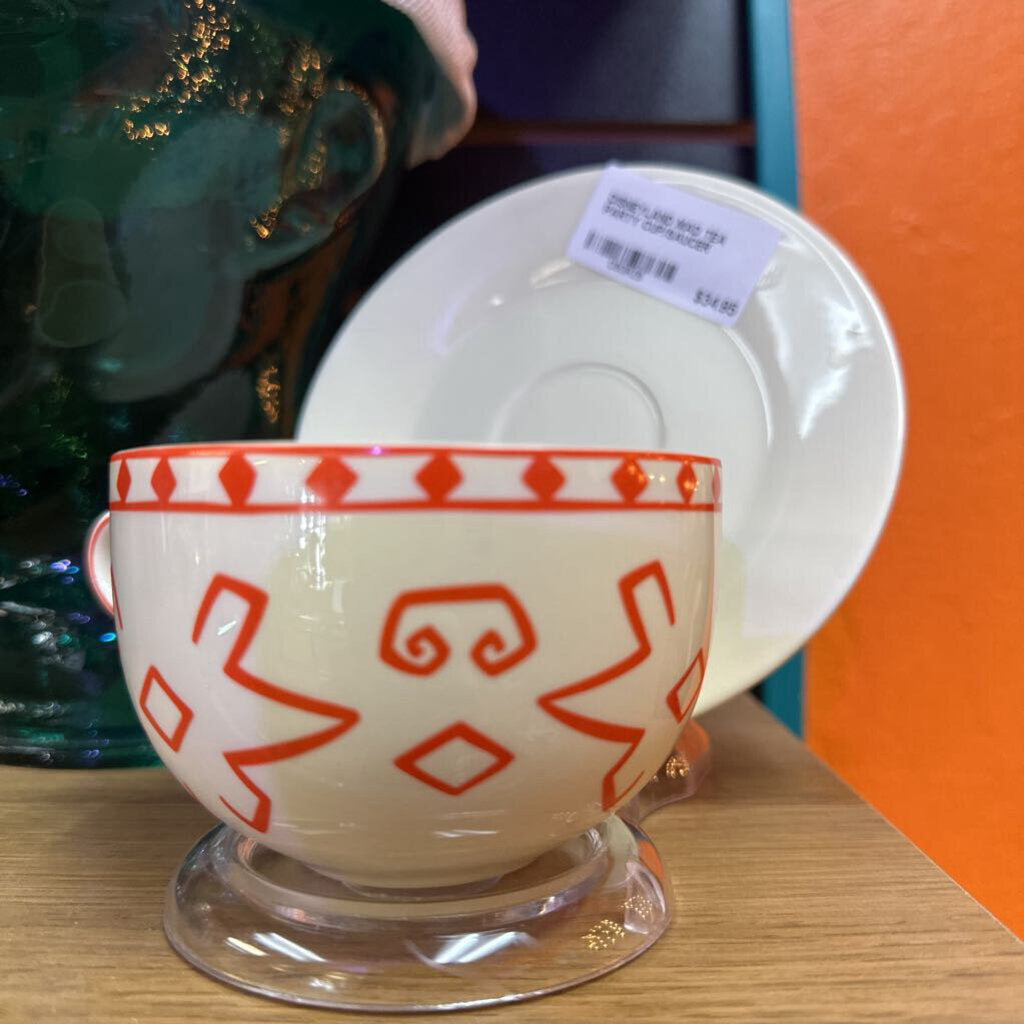 DISNEYLAND MAD TEA PARTY CUP/SAUCER