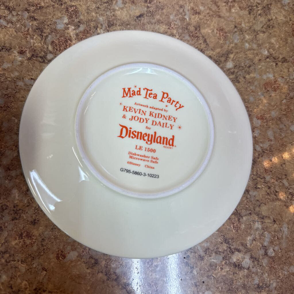 DISNEYLAND MAD TEA PARTY CUP/SAUCER