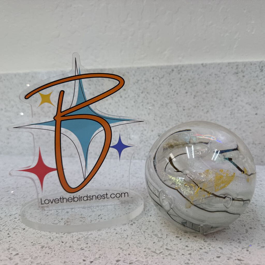 Med. White Swirl Glass Paperweight