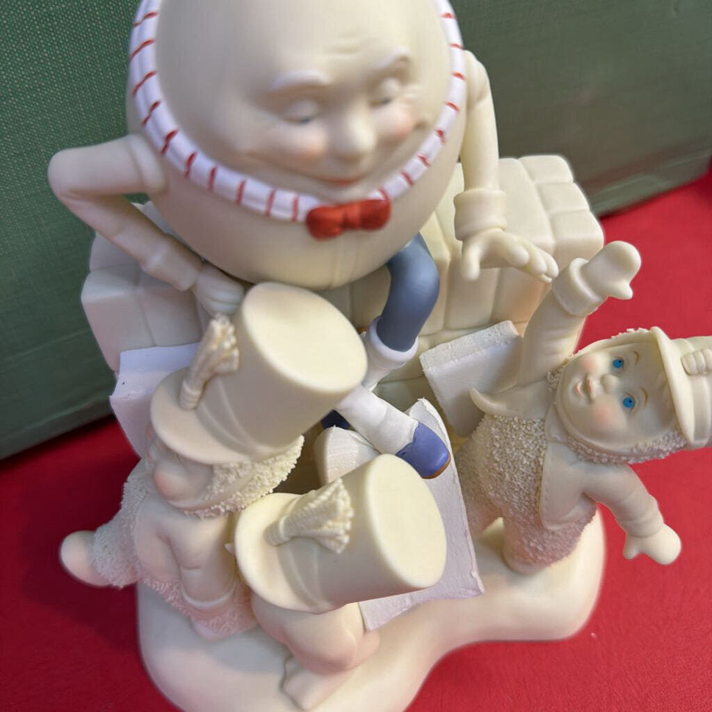 Snowbabies High Five for Humpty Dumpty