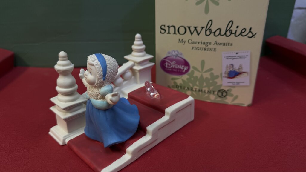 Disney Snowbabies My Carriage Awaits Figurine