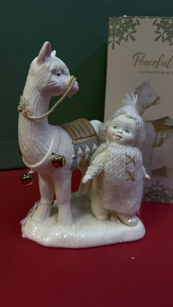 Snowbabies The Loyal Leader Figurine