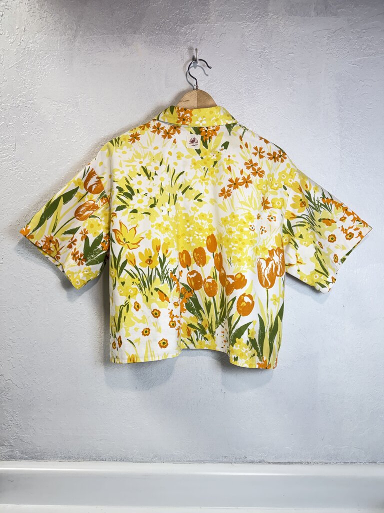 MENDED WING - Women's Giants Vtg.Tablecloth Floral Tulip Jersey Shirt - Size 2X