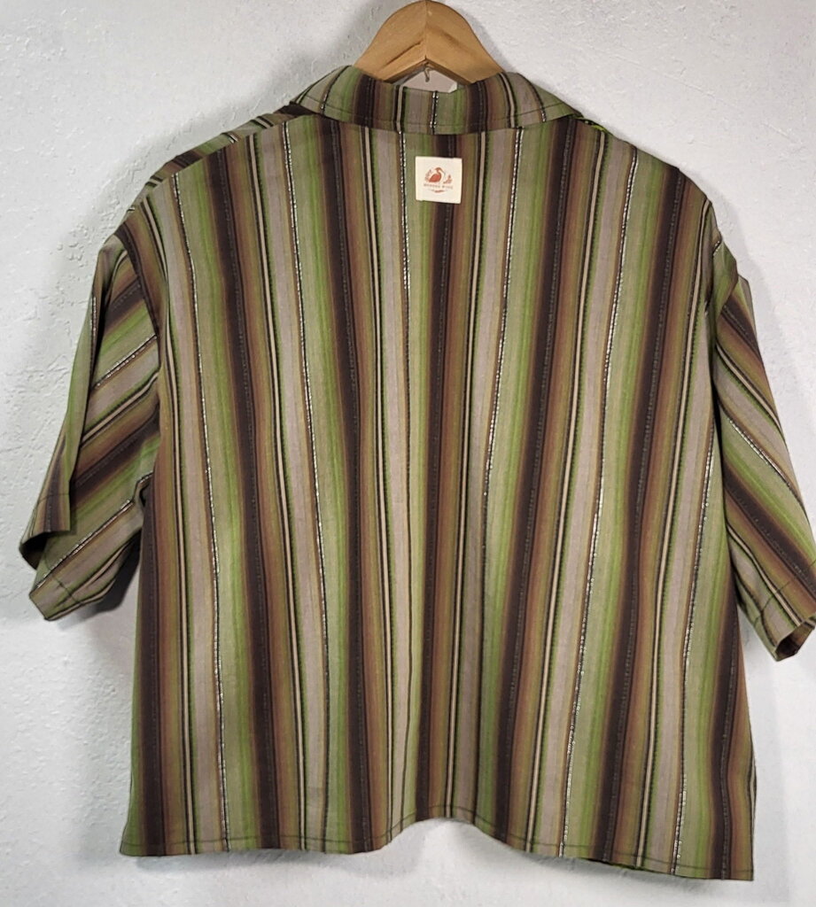 MENDED WING - Cropped Green/Brown Striped Owl Women's shirt - SIZE 2X