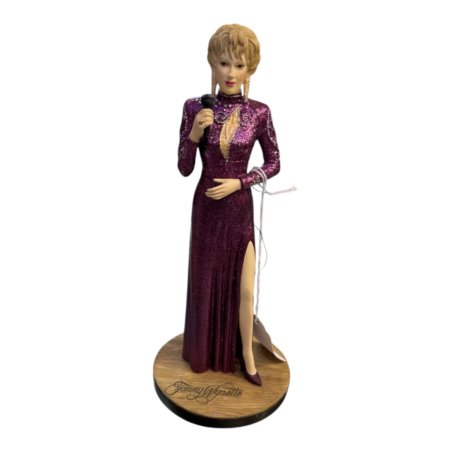 TAMMY WYNETTE STATUE
