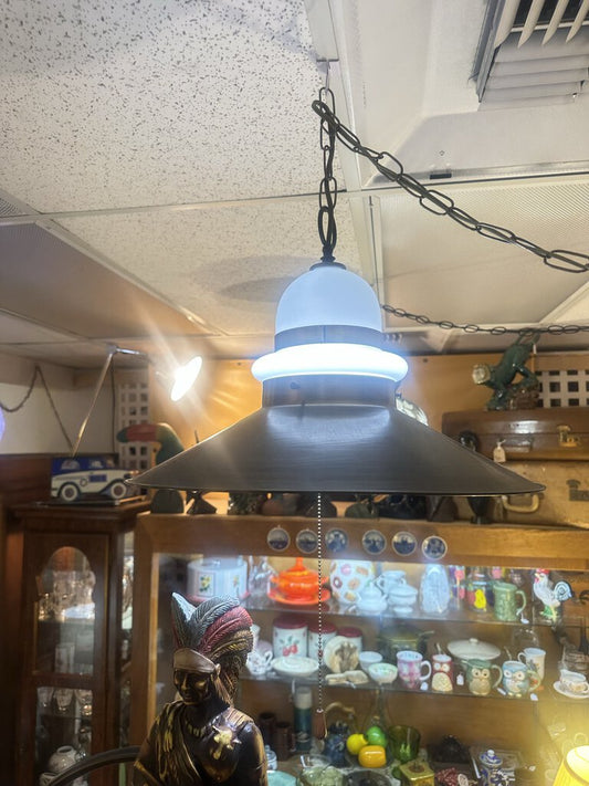 METAL AND GLASS HANGING PENDANT