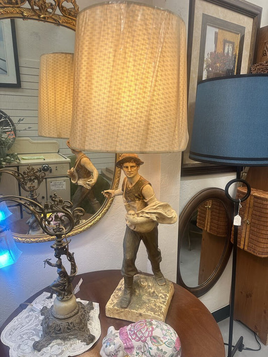 VINTAGE MALE STATUE LAMP