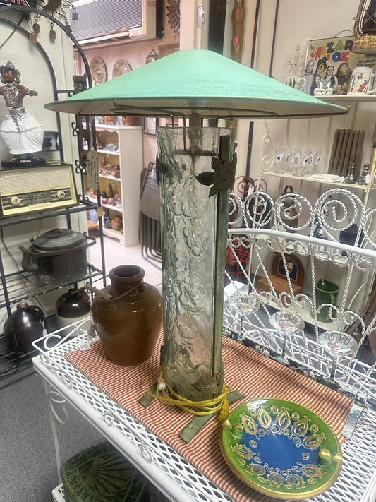 GLASS & METAL VINEYARD LAMP
