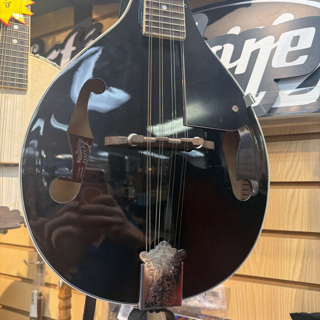 Rogue RM101A A-Style 8-String Mandolin with Case