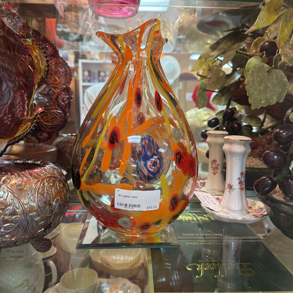 Art glass vase