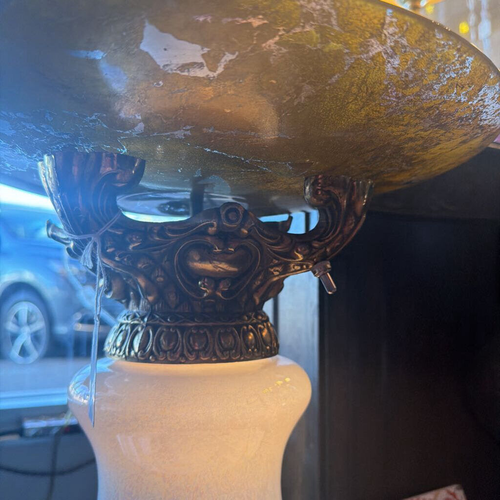 Lamp table/plant stand