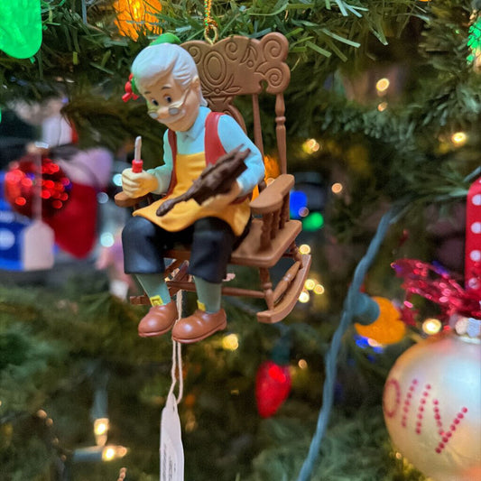GEPETTO DISNEY ORNAMENT W/BOX