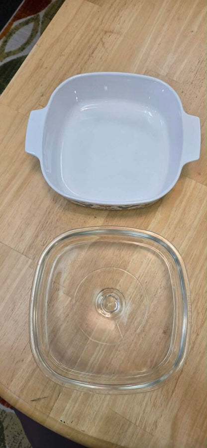 1975 Corningware Country Festival 2qt with Pyrex Lid.
