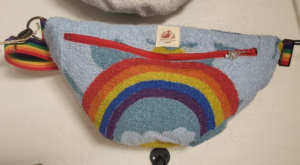 MENDED WING - Vtg. Rainbow Towel Lg. Belt Bag