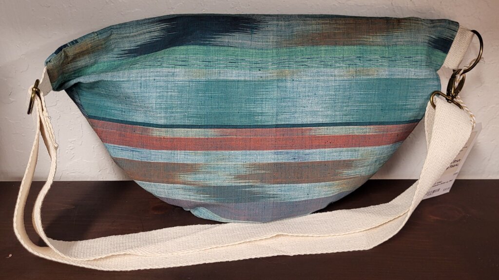 MENDED WING - Southwestern Stripe Lg. Belt Bag