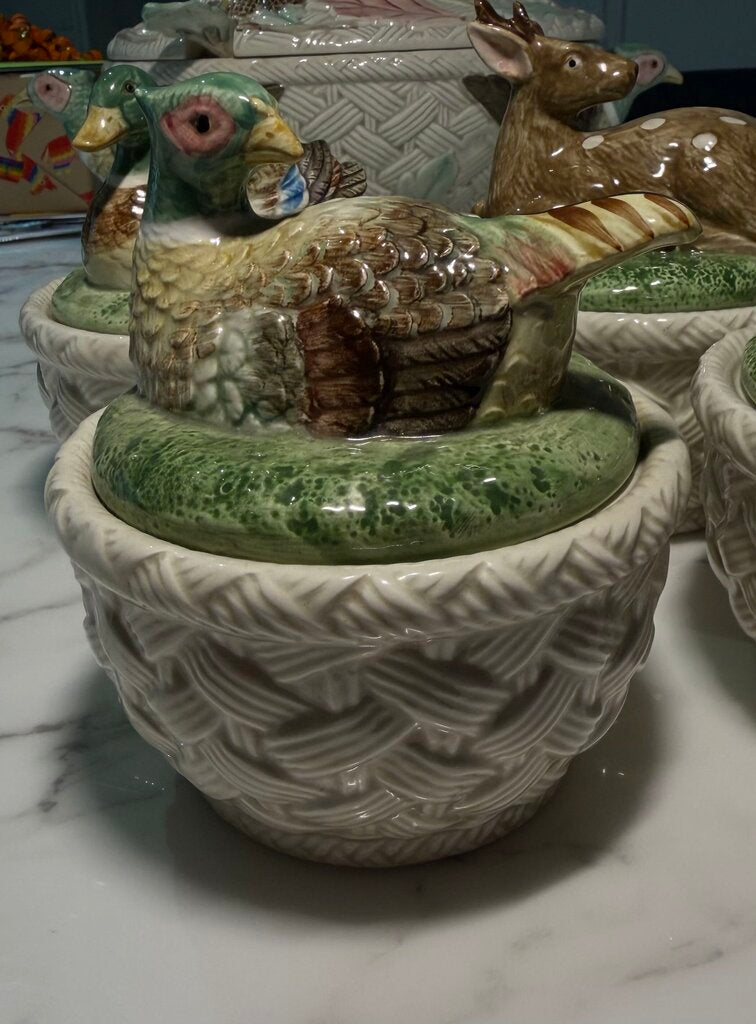 FITZ & FLOYD AUTUMN LEAVES LIDDED SOUP BOWLS. (8 PIECE)