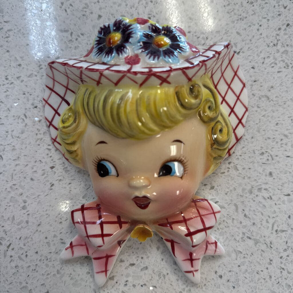 VINTAGE LEFTON KITSCHY WALL POCKET