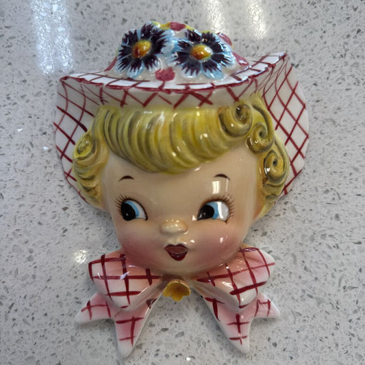 VINTAGE LEFTON KITSCHY WALL POCKET