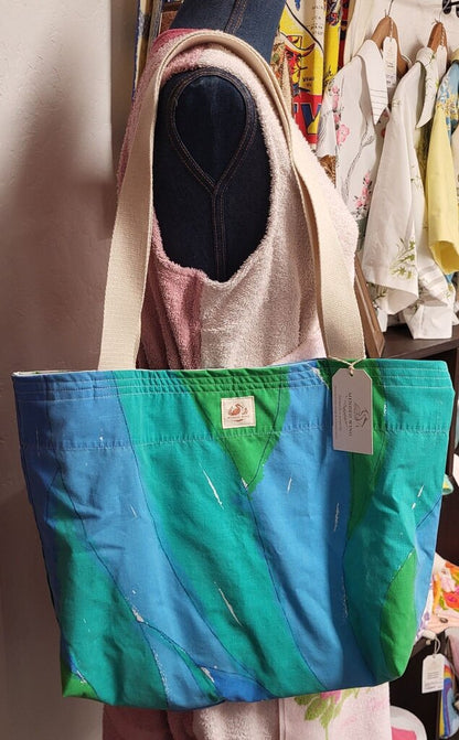 TOTE BAG (VERA-BLUE WAVES)