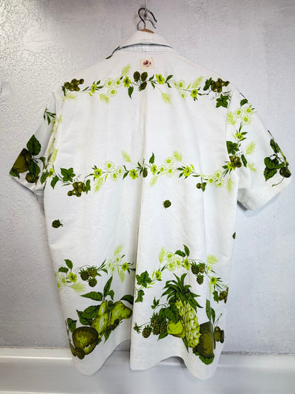 MENDED WING - Men's Athletics Vtg.Green Fruit Tablecloth Jersey Shirt - Size L