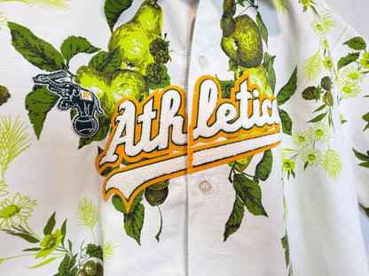 MENDED WING - Men's Athletics Vtg.Green Fruit Tablecloth Jersey Shirt - Size L