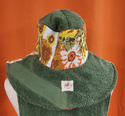 MENDED WING - Vtg Towel Sunhat - Orange/Green Floral