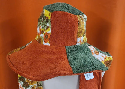 MENDED WING - Vtg Towel Sunhat - Orange/Green Floral
