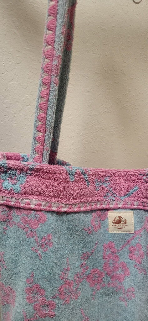 MENDED WING - Vtg Repurposed Beach Towel Tote Bag Purple/Blue