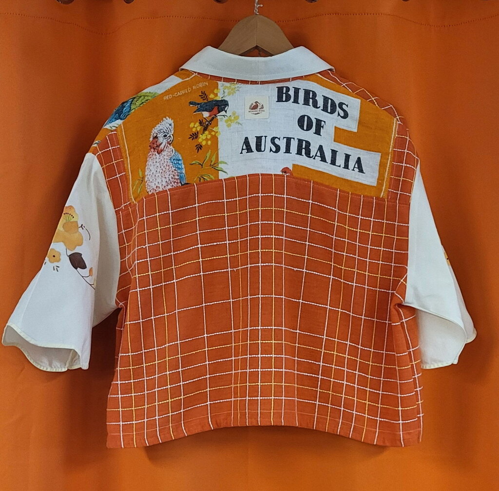 MENDED WING - Cropped Orange Birds of Australia Women's shirt - SIZE XL
