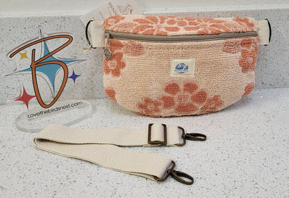 MENDED WING – Repurposed Vintage Hand Towel Belt Bag – Light Pink Floral