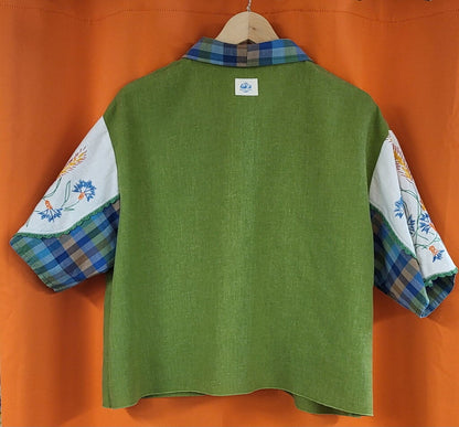 MENDED WING Women’s 3X Upcycled Vintage Tablecloth & Embroidered Wheat Crop Shirt