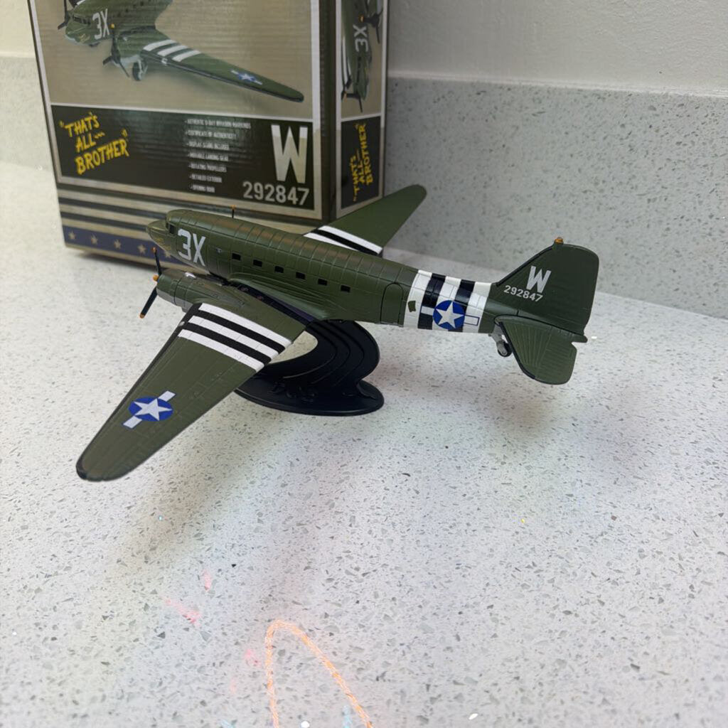 Diecast Douglas C-47 Skytrain Model Airplane – Vintage Aviation Collectible