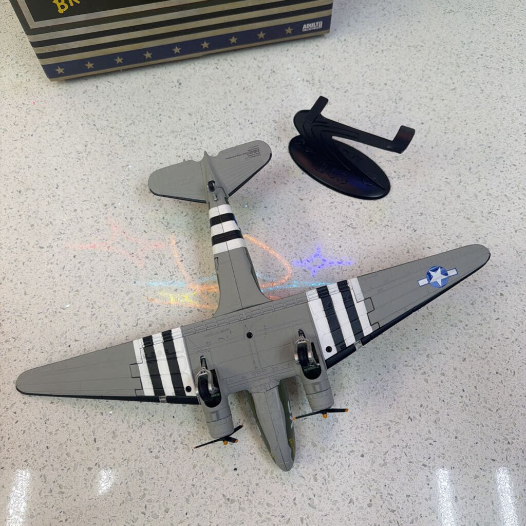 Diecast Douglas C-47 Skytrain Model Airplane – Vintage Aviation Collectible